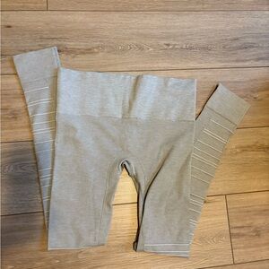 Blanqi maternity leggings